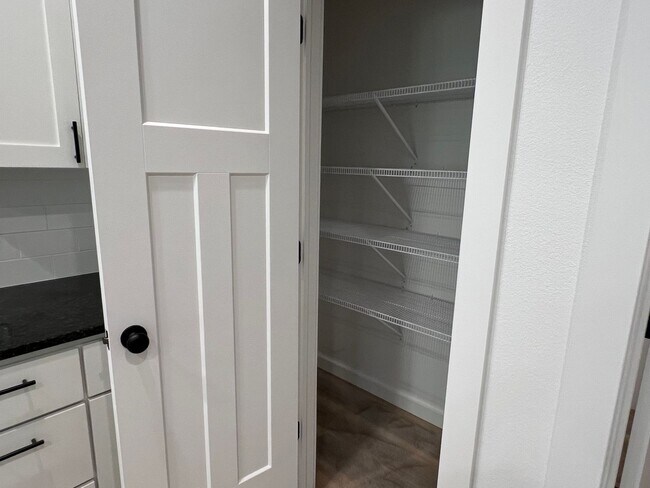 Foto del edificio - New Construction Rental Available!