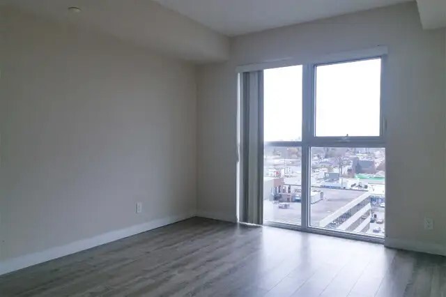 Building Photo - 2150 Lawrence Av E