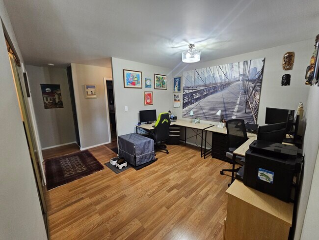 Foto del edificio - 1550 Sandpebble Dr