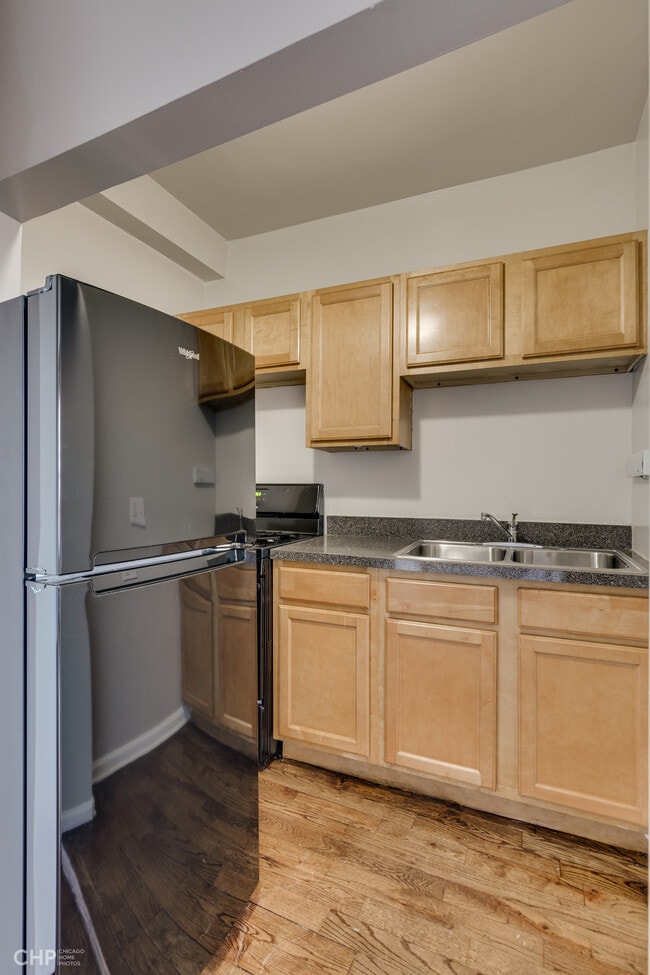 Building Photo - Sheridan Apartments