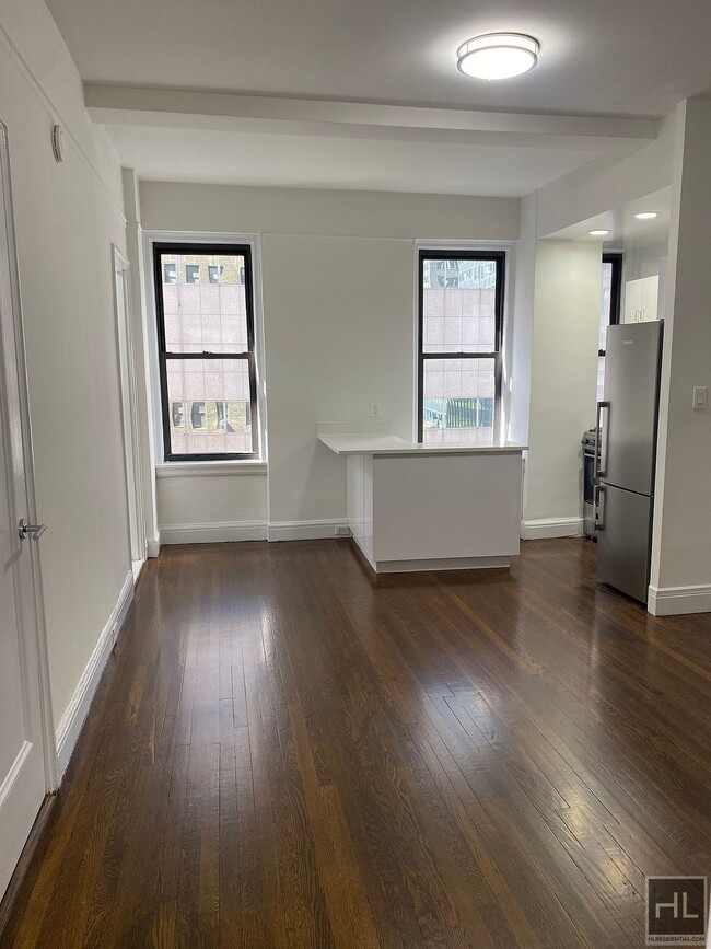Building Photo - EAST 46 STREET