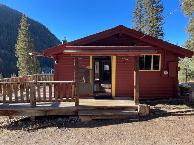 Foto del edificio - 6185 Montezuma Rd