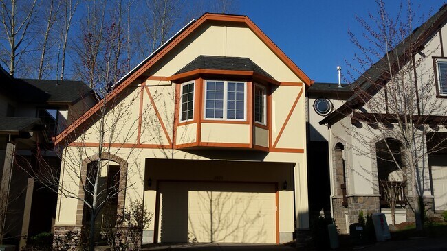 Building Photo - 2471 Northwest Byrne Terrace