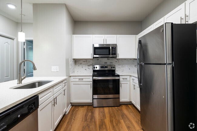 3BR/2BA, 1,263SF - Kitchen - The JaXon