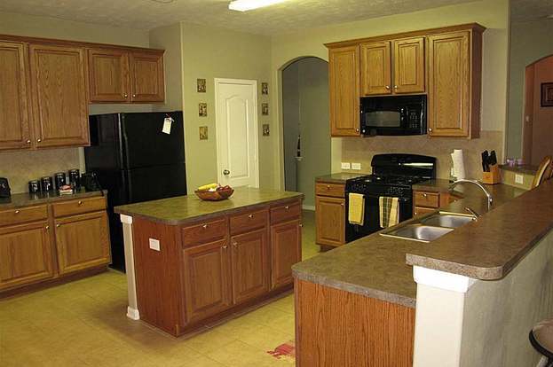 Building Photo - 6218 Menor Crest Dr