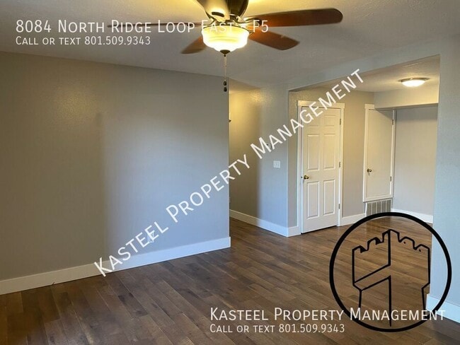 Foto del edificio - 8084 N Ridge Loop E