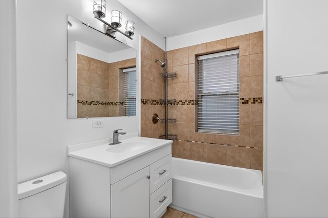 Foto del edificio - 7433 S Perry Ave