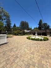 Building Photo - 25567 Willow Pond Ln
