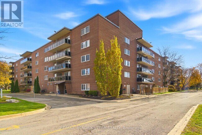 Photo du bâtiment - 196 Scott St