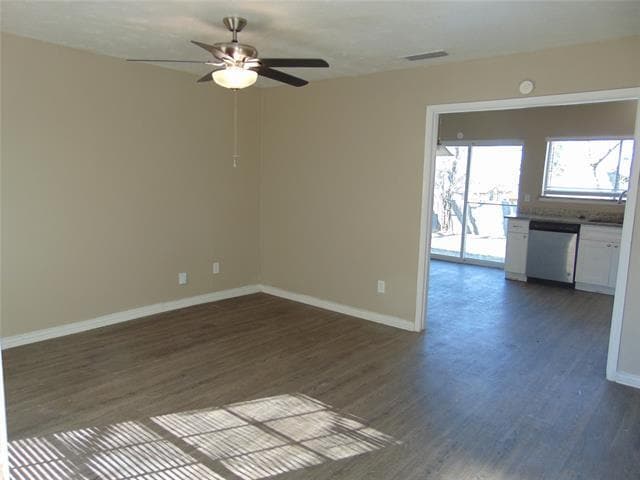 Foto del edificio - 2809 Spiceberry Ln