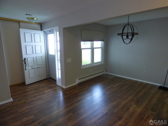 Building Photo - 117 Ironwood Plaza