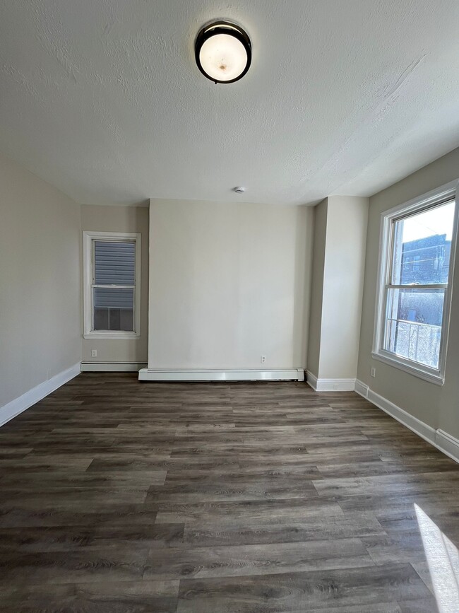 Building Photo - 72 Van Nostrand Ave