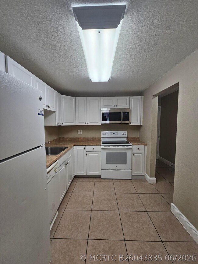 Foto del edificio - 4324 NW 9th Ave