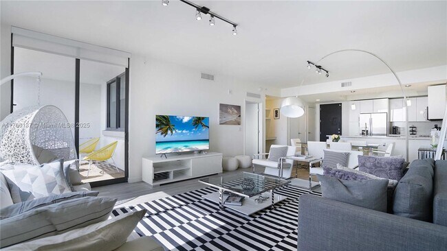 Foto del edificio - 999 SW 1st Ave