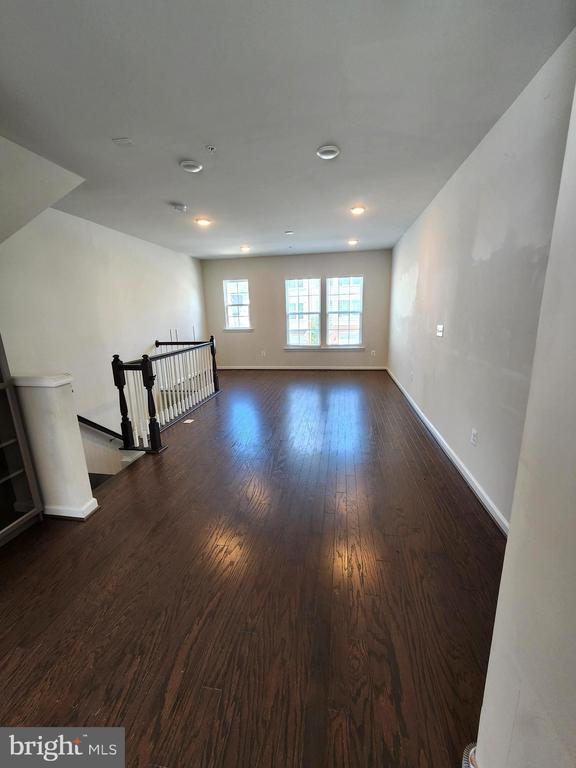 Foto del edificio - 2570 Debert Cir
