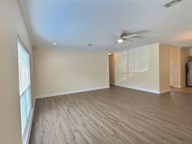 Building Photo - 3 Bedroom condo located in Ocean Springs