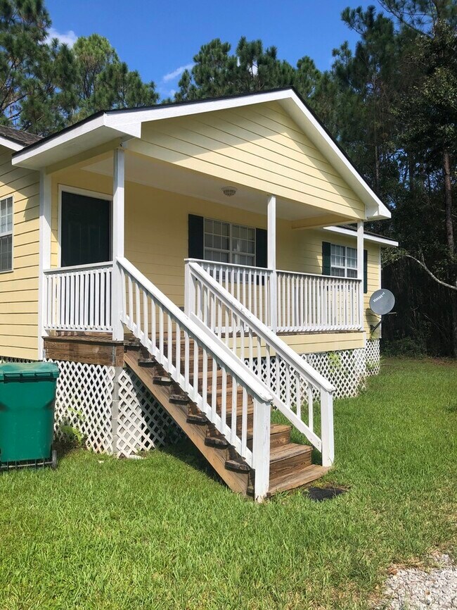Foto del edificio - Beautiful 2/1 for rent in Bay St. Louis