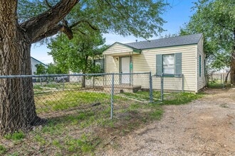 Building Photo - 1402 Dunaway St