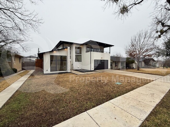 Building Photo - 3756 Seguin Dr
