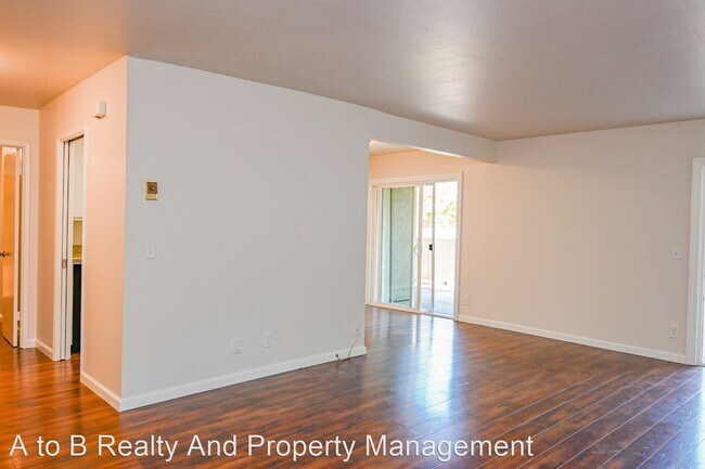 Building Photo - 2 br, 1 bath House - 7110 Rainbow Dr #9