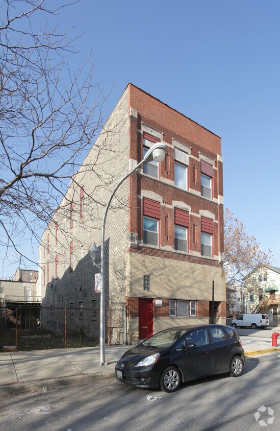 Building Photo - 2900 S Normal Ave