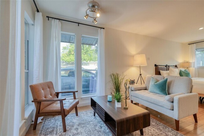 Foto del edificio - 2526 Durwood St