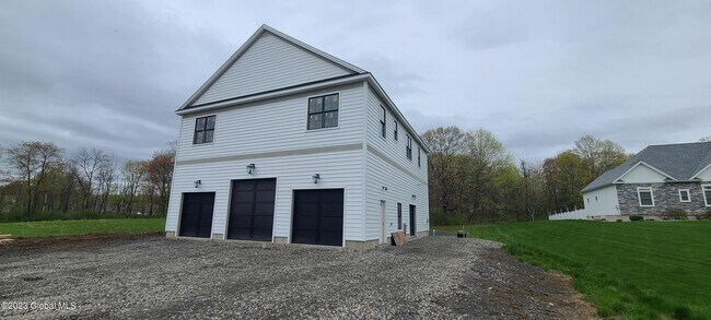 Foto del edificio - 372 NY-423