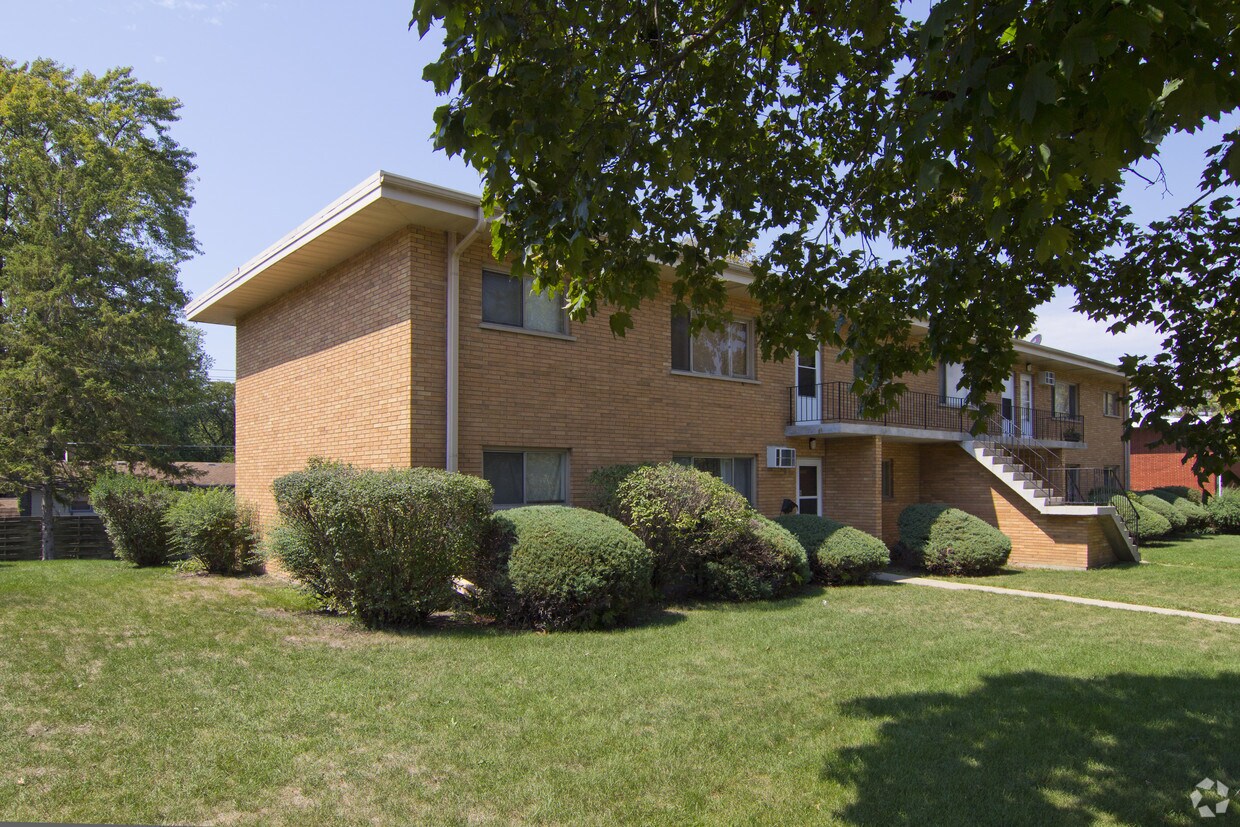 125 S 17th St, Saint Charles, IL 60174 Apartments Saint Charles, IL