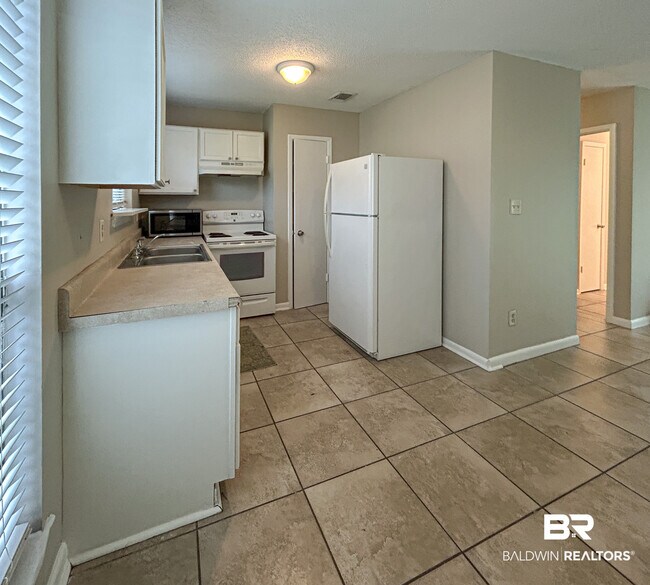 Foto del edificio - 6410 Schoel Ln