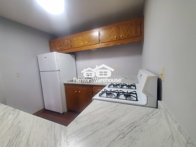 Building Photo - 6974 N 43rd St