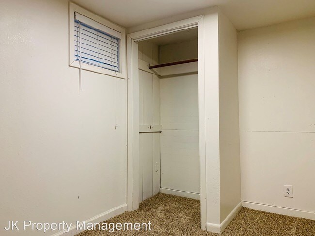 Foto del edificio - 1009-1011 6th Ave S
