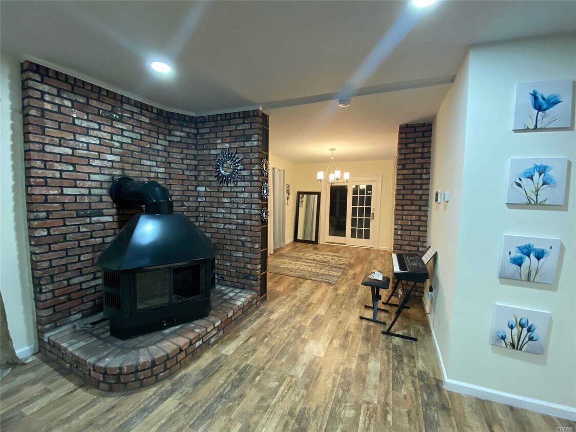 1848 Fargo St, Baldwin, NY 11510 Apartment for Rent in Baldwin, NY