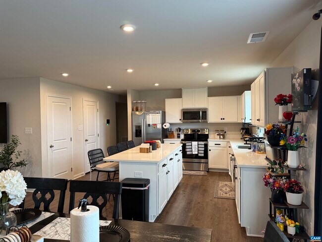 Foto del edificio - 109 Walsh Ln