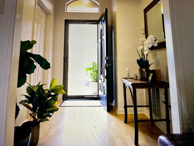 Foto del edificio - 3009 Quail Hollow Dr