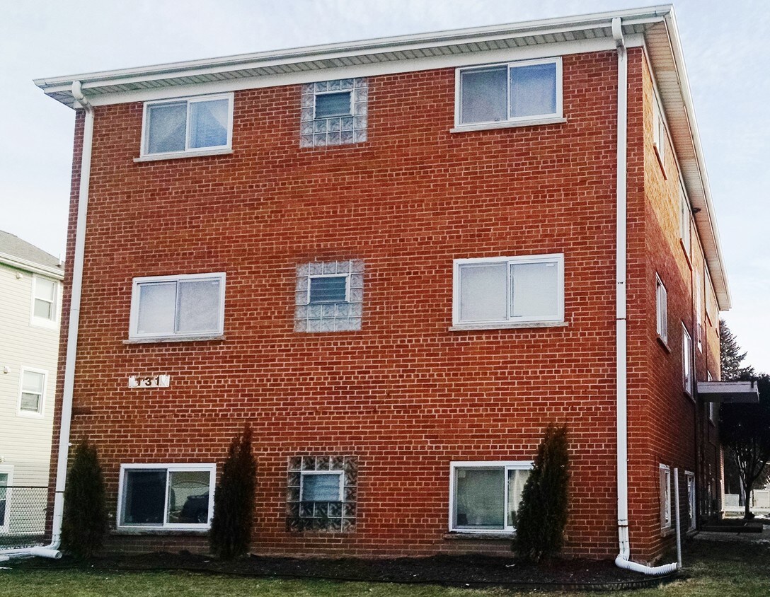 Building Photo - 131 50th Ave