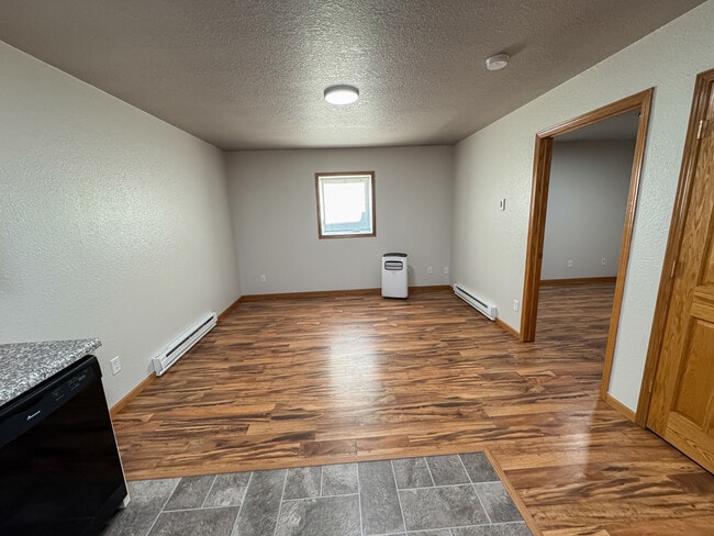 Building Photo - Theater Apartments Beulah