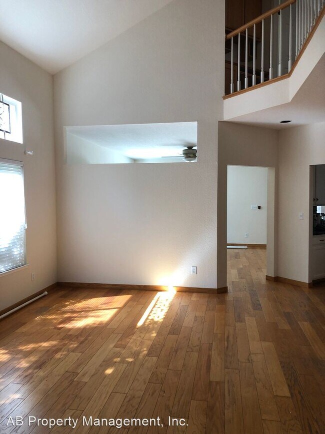 Building Photo - 4 br, 3 bath House - 2509 Canyon Lakes Dri...