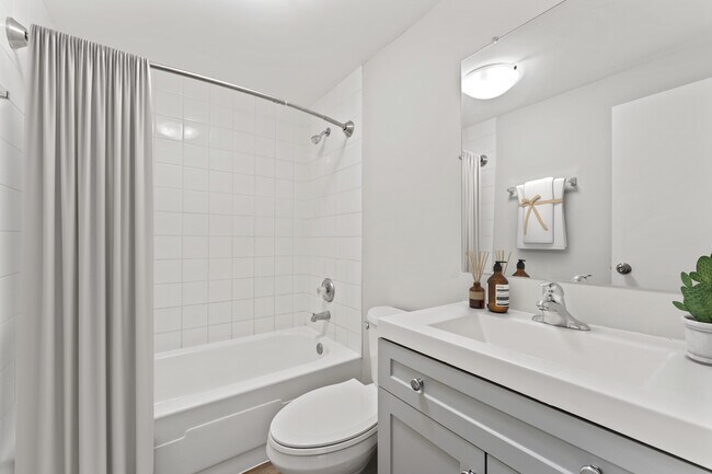 Building Photo - Ironwood Suites