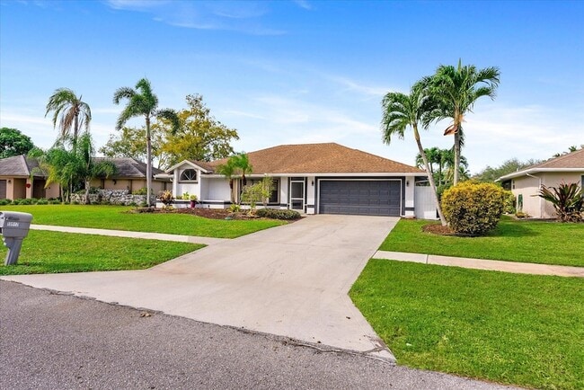 Building Photo - 13947 Geranium Pl