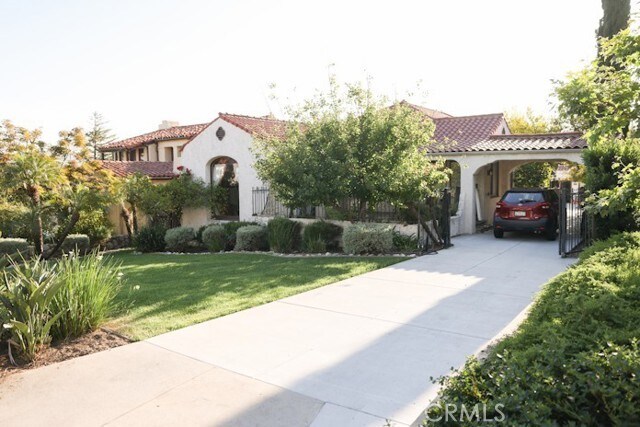 Foto principal - 1651 Highland Ave