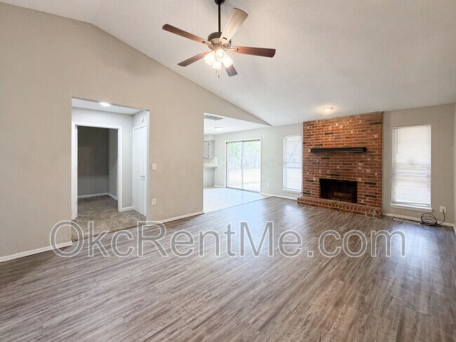 Foto del edificio - 649 NW 17th St