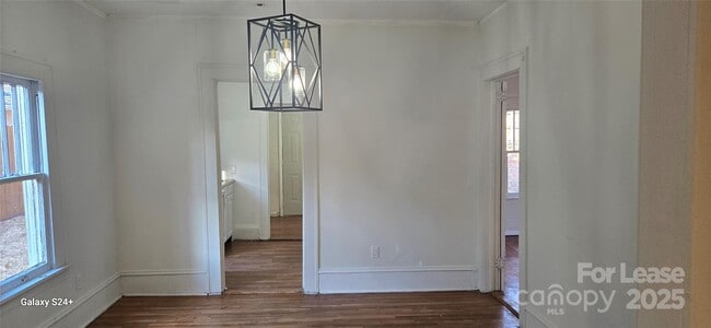 Foto del edificio - 244 W Kingston Ave