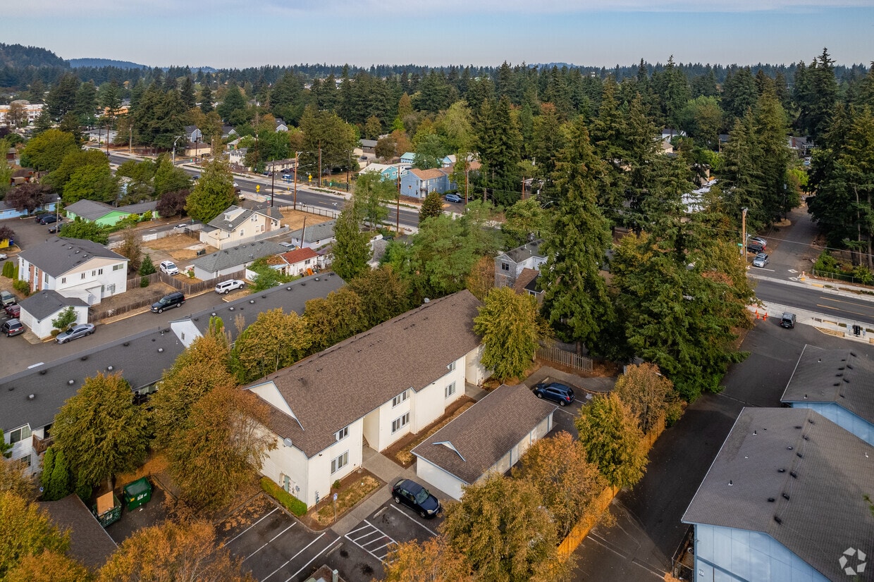 Aerial Photo - Powell Station Apartments