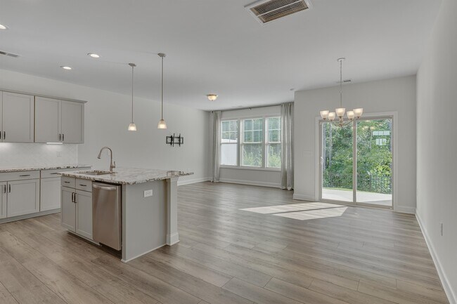 Building Photo - 1219 Compass Dr