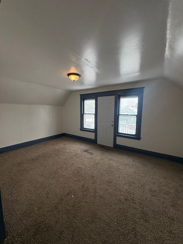 Foto del edificio - 113 Wilkes Ave