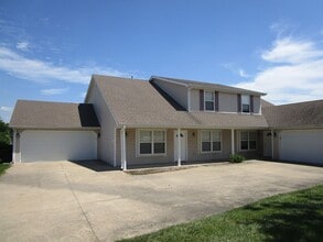 Building Photo - 1704-1706-1706 Juniper Dr