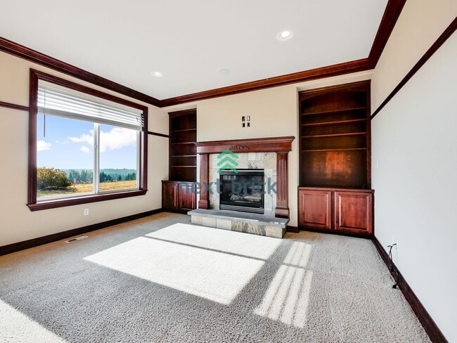 Building Photo - Stunning 4bed/2.5bath Norris Home with a V...