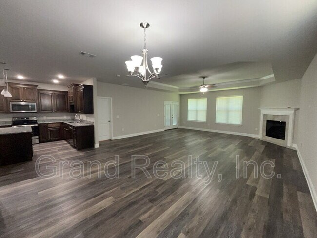 Building Photo - 3823 Shady Grove Dr