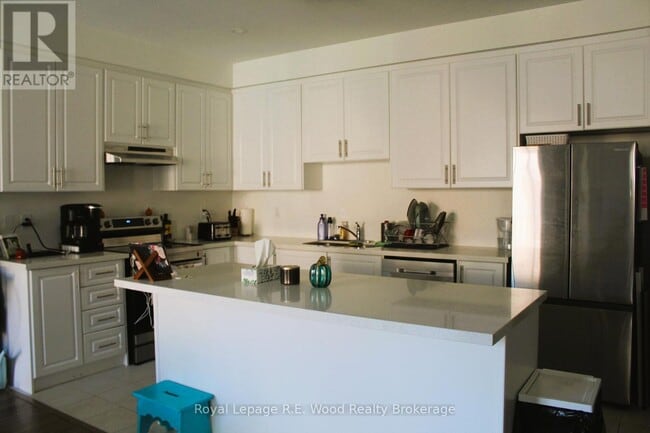 Building Photo - 8 Beretta St
