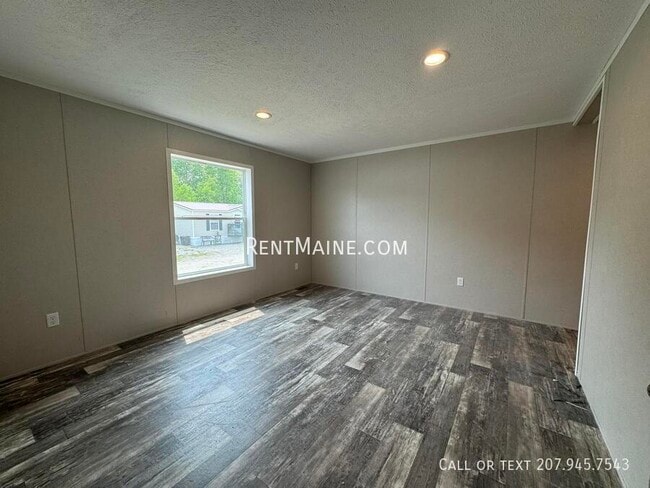 Foto del edificio - 111 H St